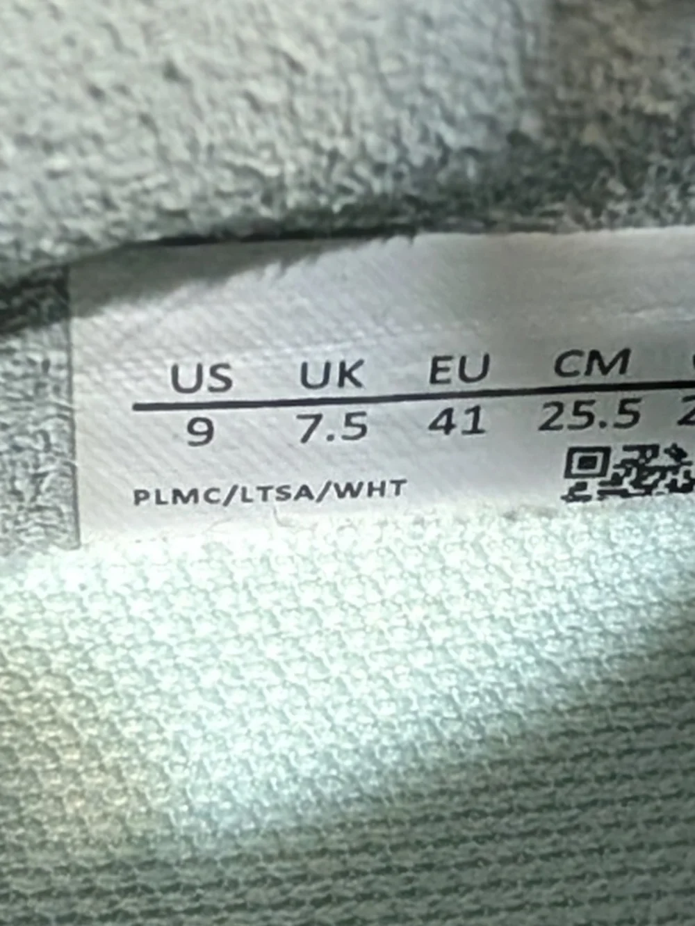 Lululemon Chargefeel 2 Mid Workout Shoes Lime White Women's Size 9 No Box - Picture 12 of 12